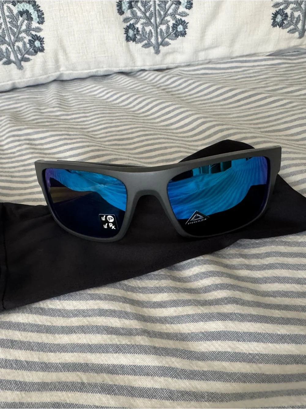 Oakley Men’s Sunglasses Matte Dark Gray Frame with Prizm Sapphire Polar Lenses